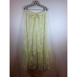 Beautiful apron style sheer tie on skirt